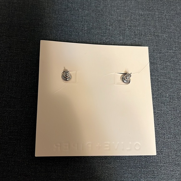 Olive + Piper Jewelry - Picture 2 of 3